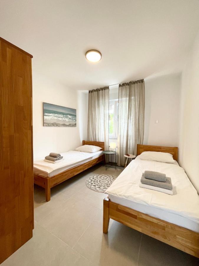 Apartments Maja Dramalj Exteriör bild